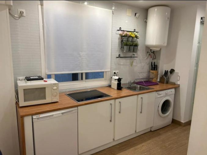 Acogedor Apartamento Picasso Malaga Luaran gambar