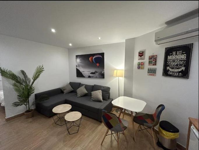 Acogedor Apartamento Picasso Malaga Luaran gambar