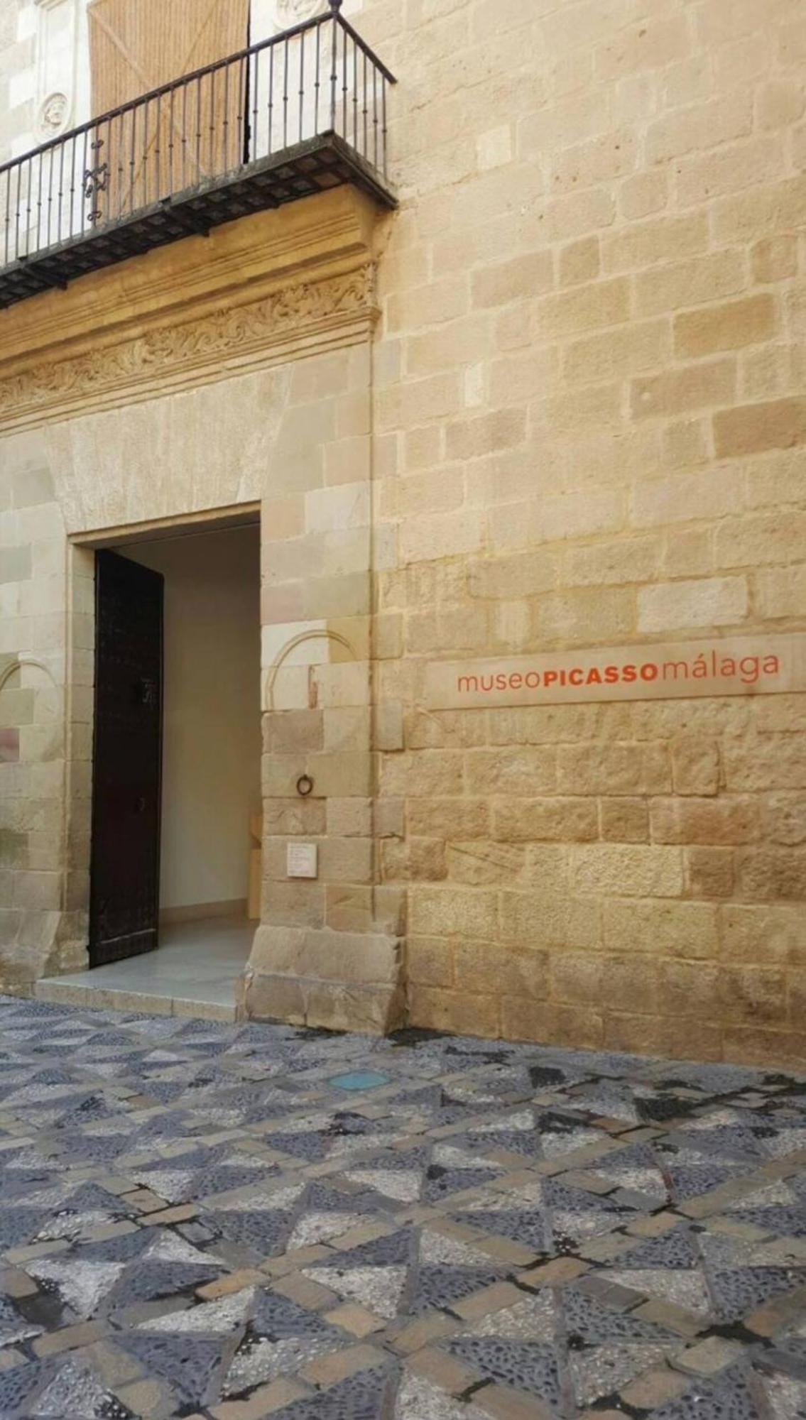 Acogedor Apartamento Picasso Malaga Luaran gambar